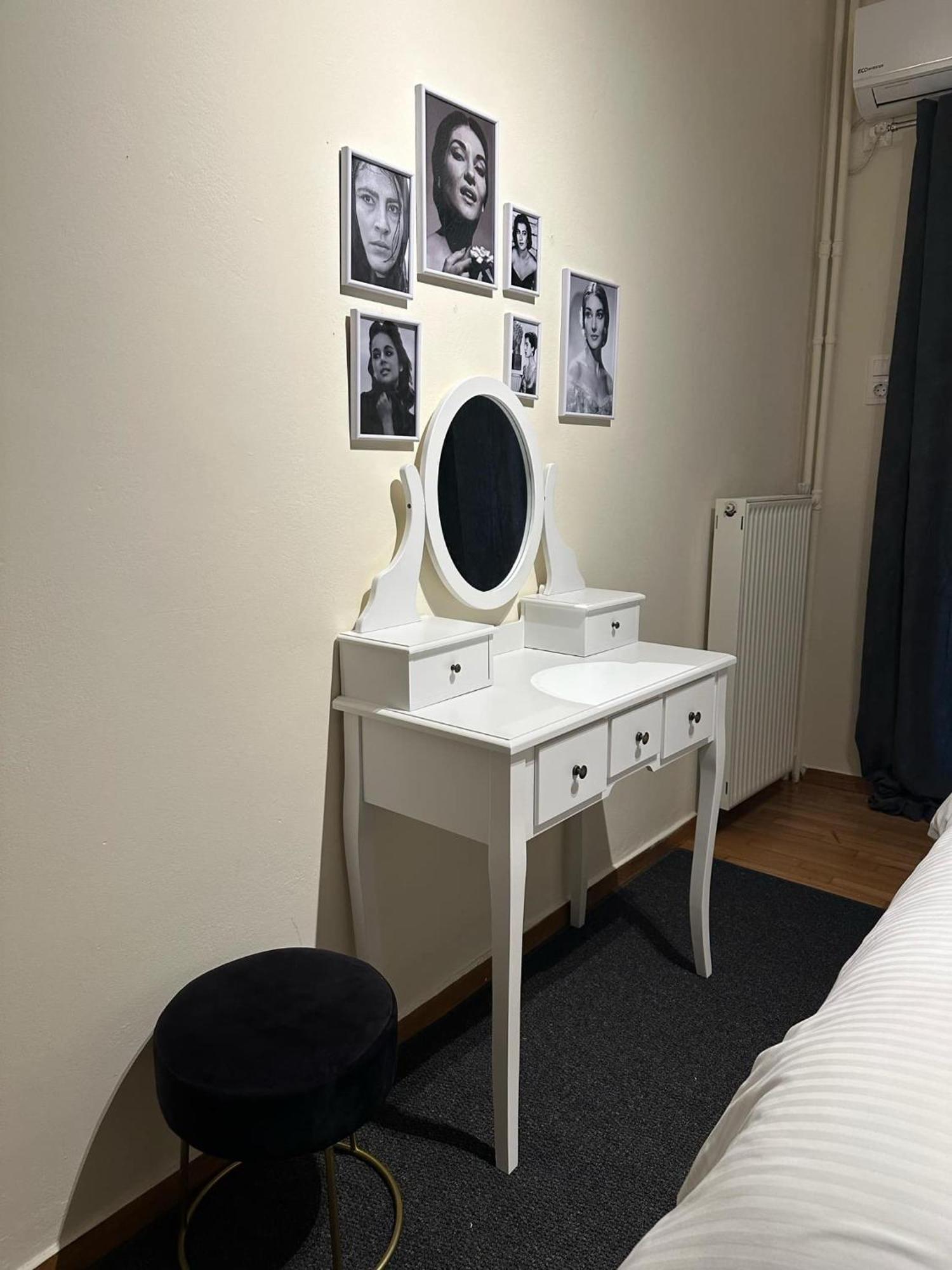 Koukaki Urban Retreat, Steps From The Acropolis Apartment *